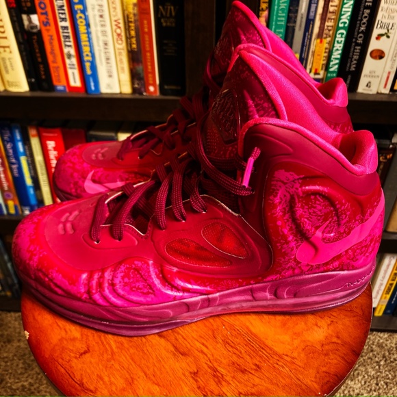 Air Max * Hyperposite “Plum” Colorway - sz8.5 (cond: 10/10) - Picture 3 of 5